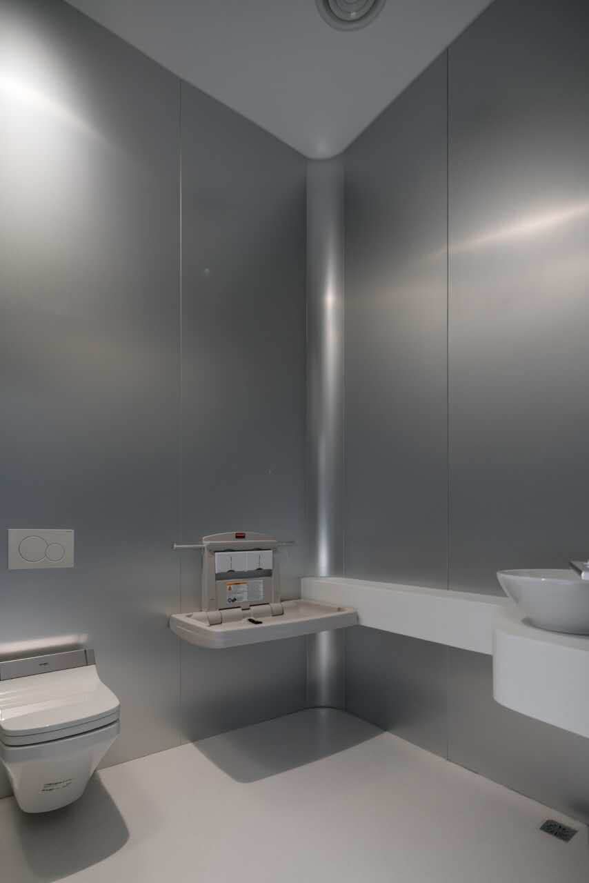 鈦銀氧化鋁板-普通鈦銀鋁板的全面升級