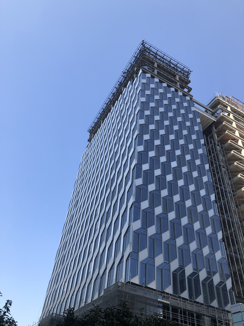 氧化拉絲鋁板的介紹以及適用范圍